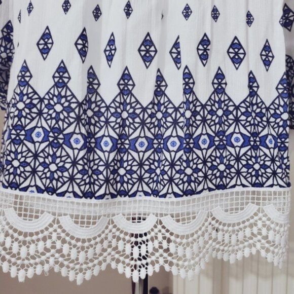 Boho H&M Divided Paisley Mozaic Cold Shoulder Top - Picture 14 of 15